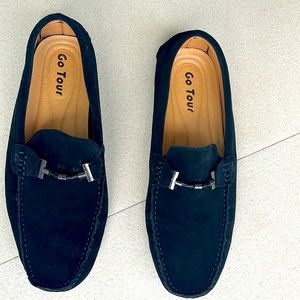 Barely worn. Very comfortable and stylish loafers